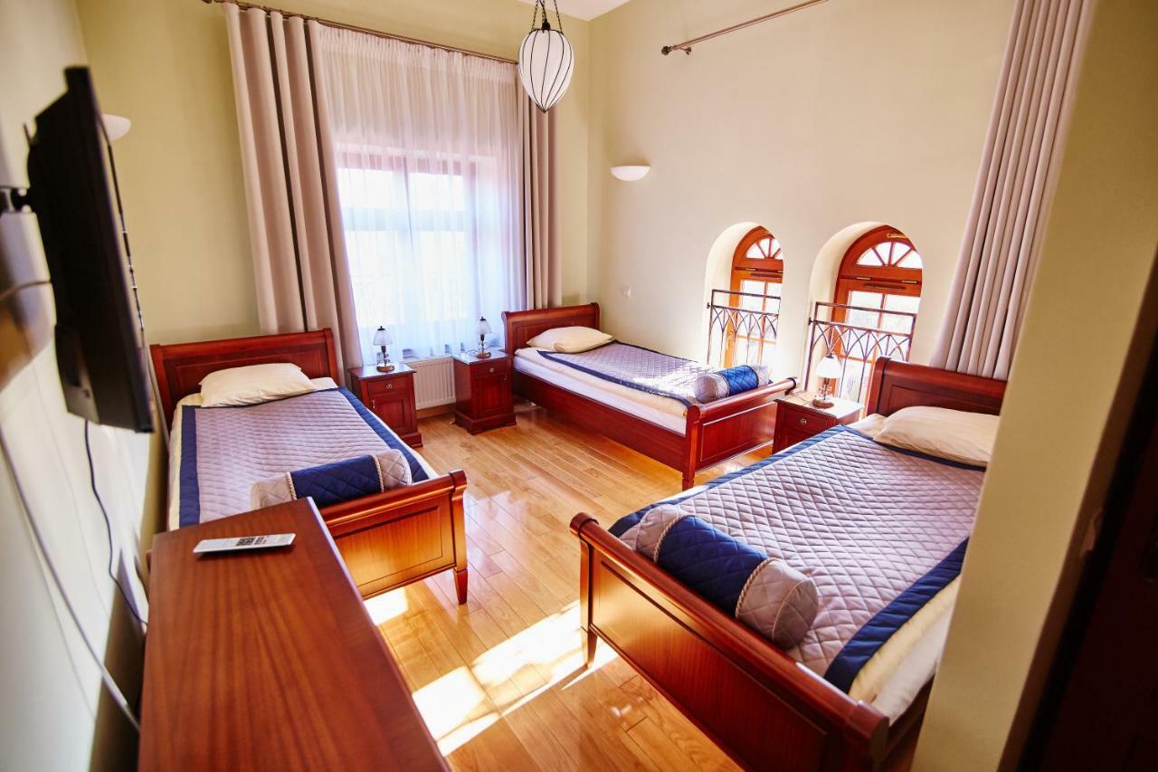 Centrum Obslugi Turysty Kordegarda Raczki  Extérieur photo
